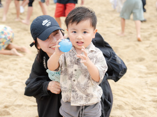 ビーチ宝さがし